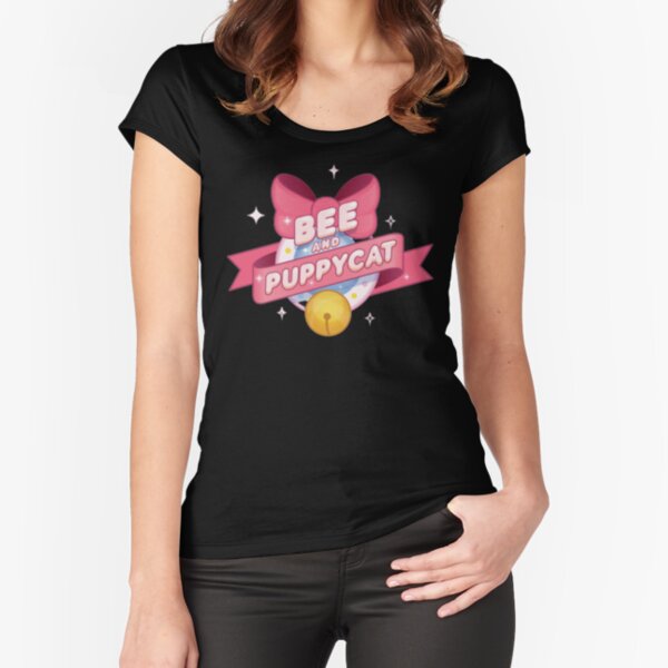 bee and puppycat black t-shirt Camiseta entallada de cuello ancho