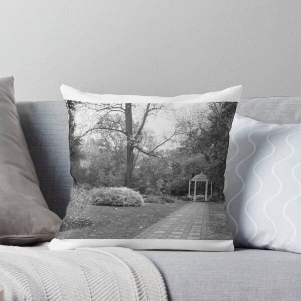 Item preview, Parque blanco y negro designed and sold by Madison Foeller.