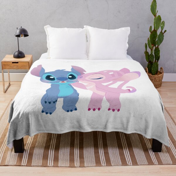 Artikelvorschau, Stich Kuss ClipArt entworfen und verkauft von Design-Busuk.