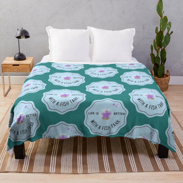 Item preview, La vida es mejor con una pecera activa designed and sold by Beautifulshirt3.