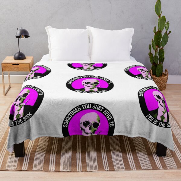 Artikelvorschau, Sometimes You Have To Pee In The Sink Pop Art Skull entworfen und verkauft von PVSKI.
