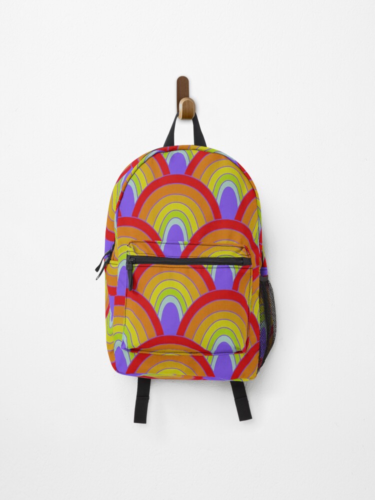 Geometric design outlet backpack