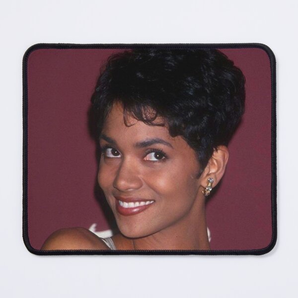 Artikelvorschau, Halle Berry - Plakat entworfen und verkauft von Reinaldosdss.