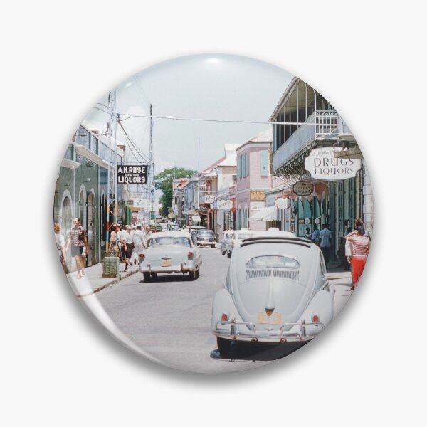 Artikelvorschau, 1950er - Main Street Szene aus St. Thomas, US Virgin Islands entworfen und verkauft von thatwaslife.