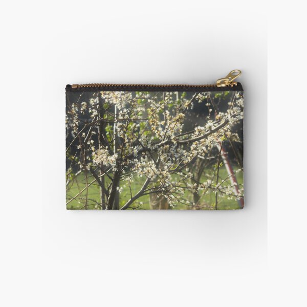 Item preview, floral background designed and sold by Francespoppy.