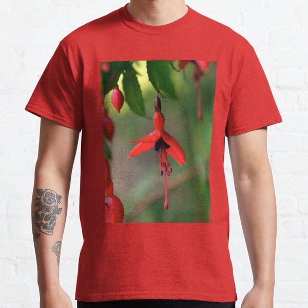 Single Wild Fuchsia Flower, Loch Na Fooey Classic T-Shirt