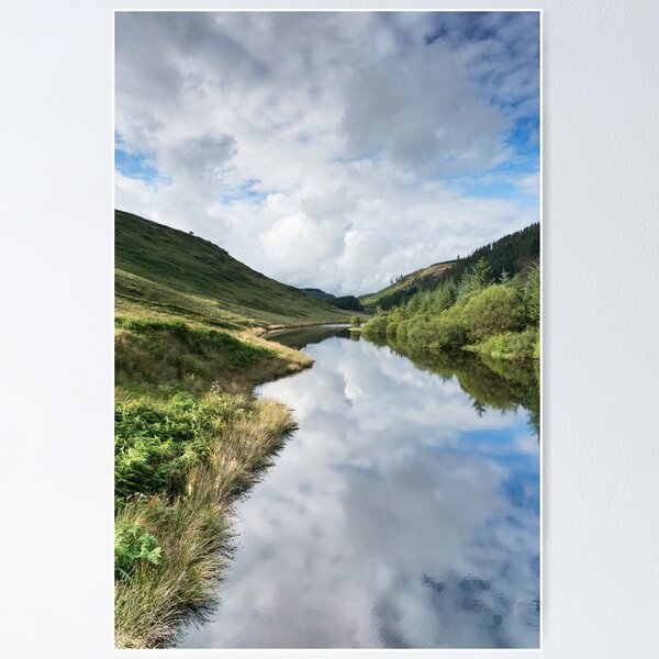 Artikel-Vorschau von Llyn Brianne Reservoir 3 Wales, designt und verkauft von Ann Garrett.