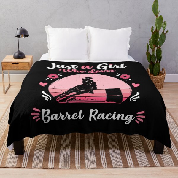 Aperçu de l'œuvre Just A Girl Who Loves Barrel Racing Pink Retro Vintage gift idea créée et vendue par HN-ART.