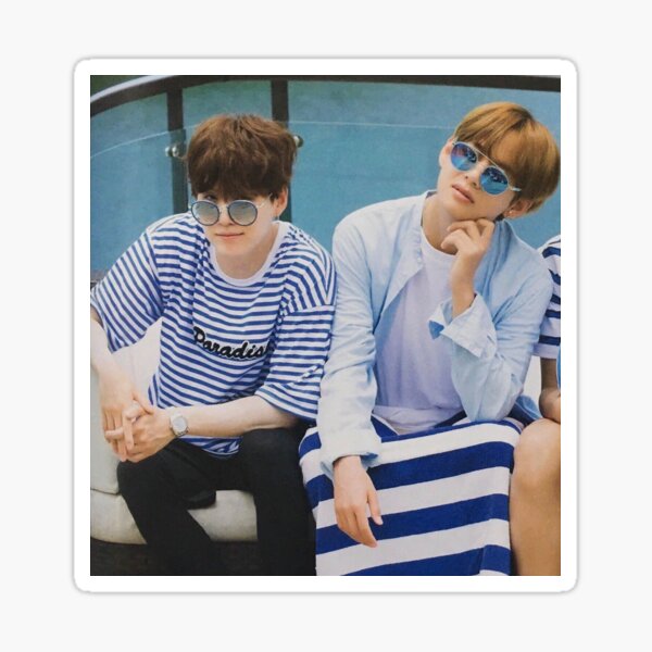 Artikel-Vorschau von TAEGI / YOONGI & TAEHYUNG BTS, designt und verkauft von babysugarsweet.