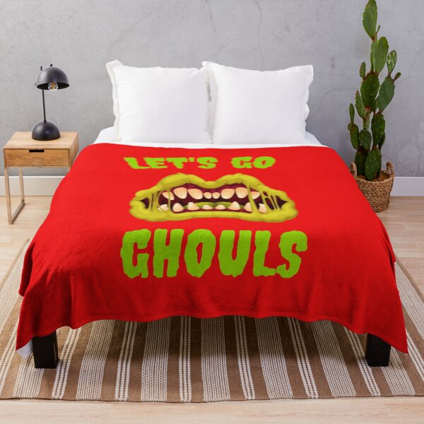 Artikelvorschau, Lässt Ghouls-Halloween-Party-T-Shirt gehen entworfen und verkauft von House-Of-Pinto.