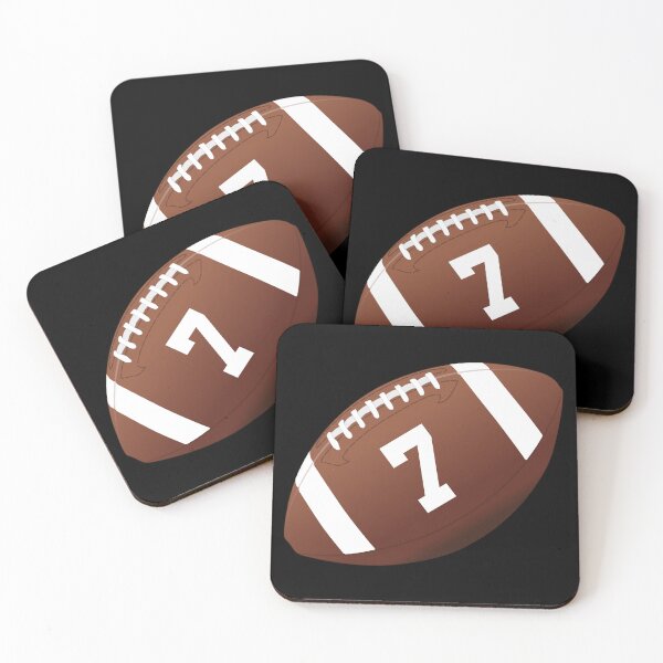 Artikelvorschau, American-Football-Ball Nummer 7, sieben entworfen und verkauft von TheCultStuff.