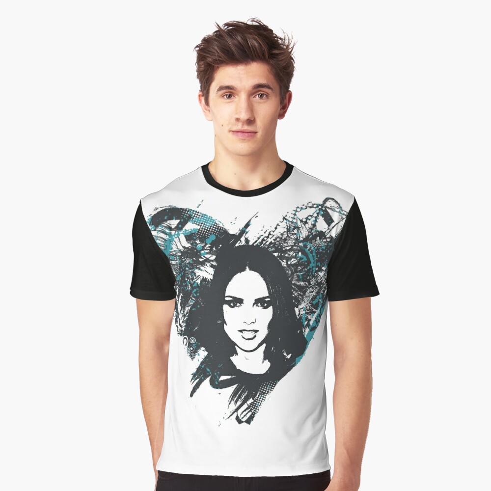 "Eiza González is Love" T-shirt by athyabm | Redbubble