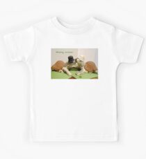 Wedding invitation. Turtle quirky wedding invitation Kids Tee