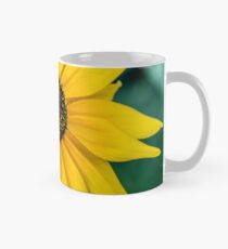 Gelbe Blume zentrieren Tasse (Standard)