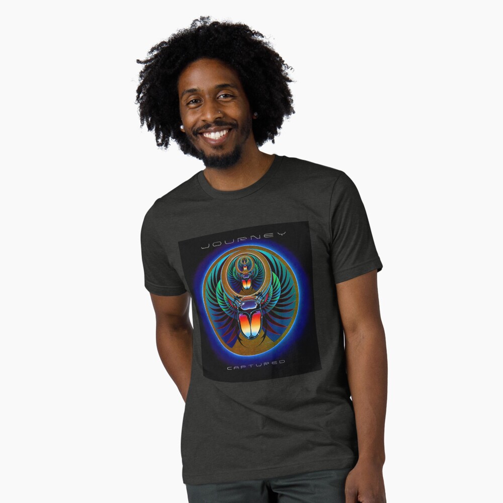 Artikel-Vorschau von Vintage T-Shirt, designt und verkauft von maryuir898.