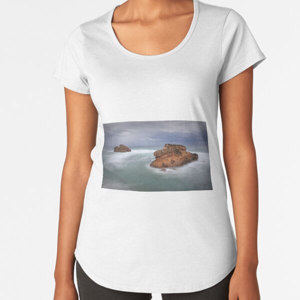 Premium Scoop T-Shirt