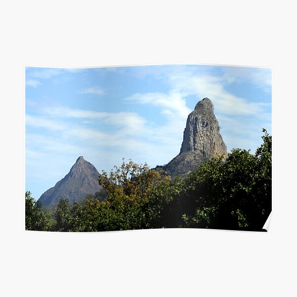 Beerwah watches Coonoowrin's back Poster