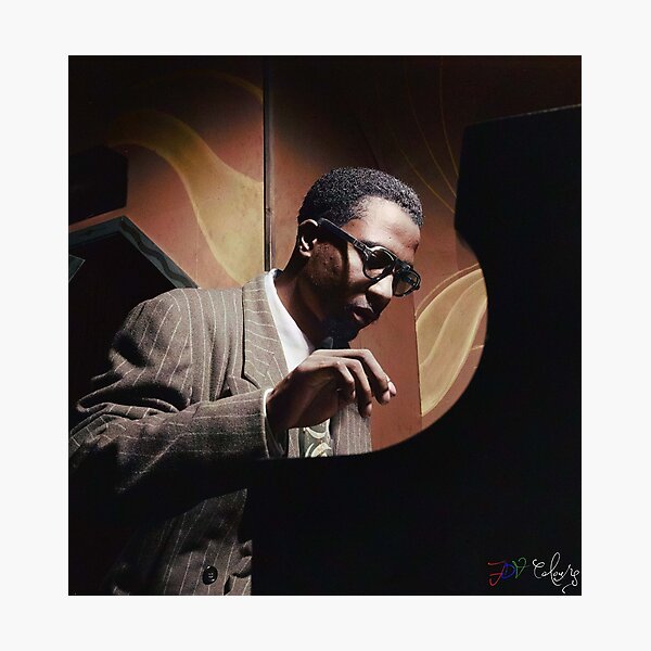Vista previa del artículo con la obra «Thelonious Monk tocando el piano», diseñado y vendido por James Vorster.