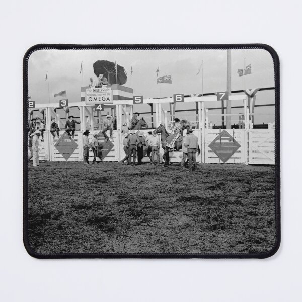 Item preview, Racecourse and the horses designed and sold by Night-parade.