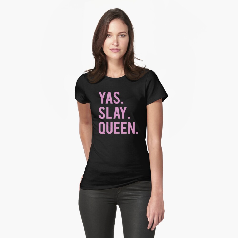 Aperçu de l'œuvre T-shirt moulant créée et vendue par allsortsmarket.