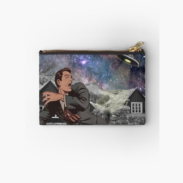 Item preview, ¡Vienen del espacio exterior! designed and sold by MarieScharfe.