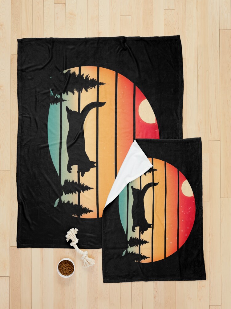 Alternate view of Corgi Retro Style Jump Pet Blanket