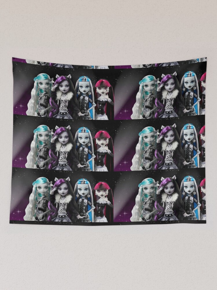 REEL DRAMA MONSTER HIGH Tapestry by ARTRAVESHOP