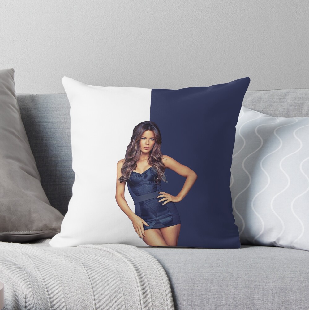 Kate Beckinsale - Celebrity (Oil Paint Art) Throw Pillow