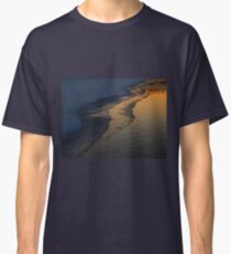 Freezing Over (6042) Classic T-Shirt