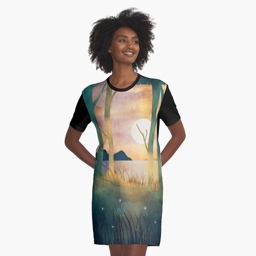 Aperçu de l'œuvre Robe t-shirt créée et vendue par spacefrogdesign.