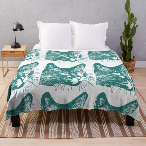 Item preview, Feline look in green designed and sold by lauprizan.