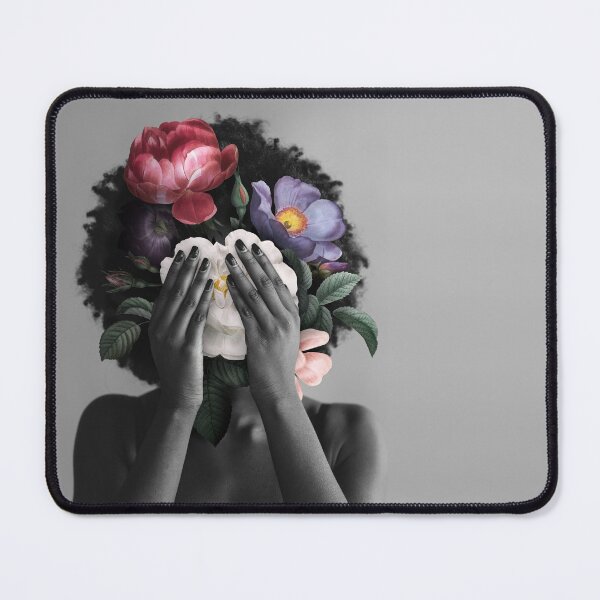 Artikelvorschau, Schwarze Frau mit Blumen in ihrem Afro entworfen und verkauft von kkebuchi.