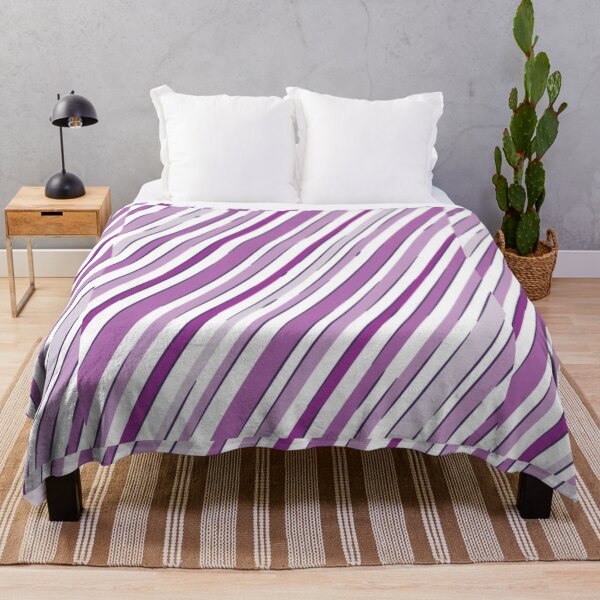 Item preview,  Bonito diseño de top con rayas diagonales moradas designed and sold by BEAUTY ⭐⭐⭐⭐⭐.