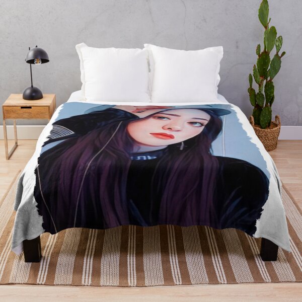 Item preview, Itzy Yuna Digital Art Vector designed and sold by myusic.