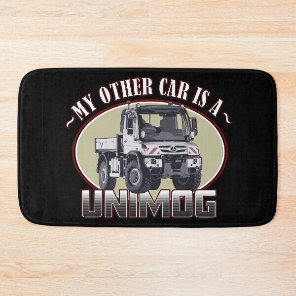 Item preview, UNIMOG 530, that is my other car (on black) designed and sold by Groenendijk.