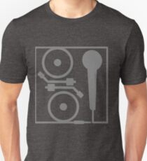 2 turntables and a microphone Unisex T-Shirt