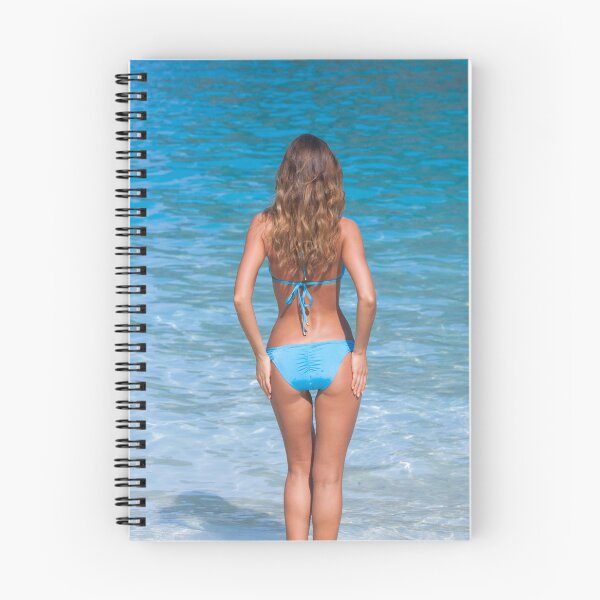Aperçu de l'œuvre Plage & Bikinis créée et vendue par BeachBikini.
