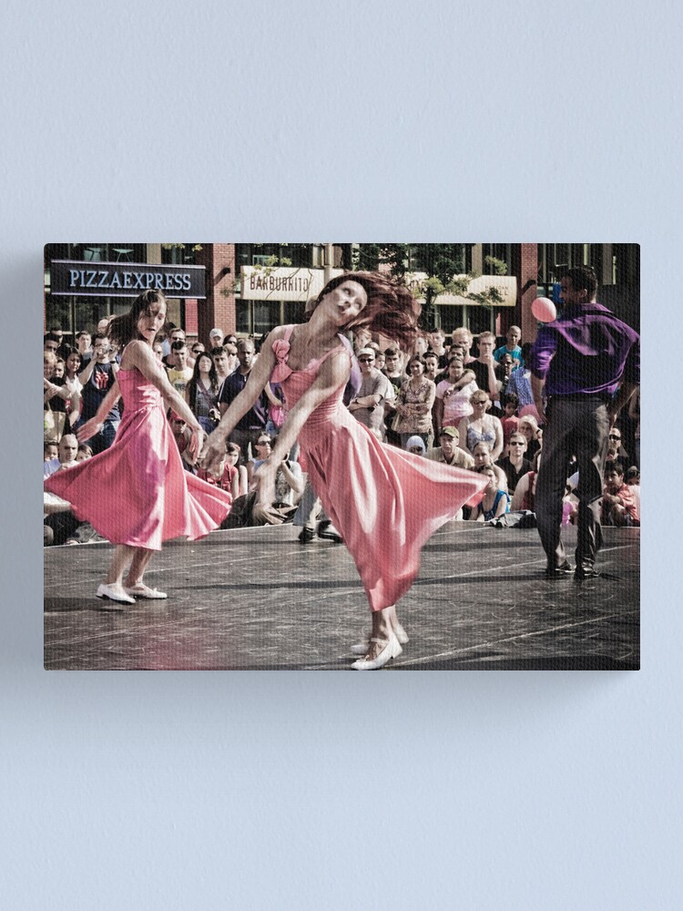 Alternate view of Urban moves Canvas Print