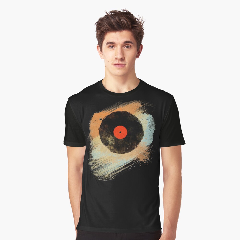 "Vinyl Record Retro TShirt Vinyl Records Modern Grunge Design" T