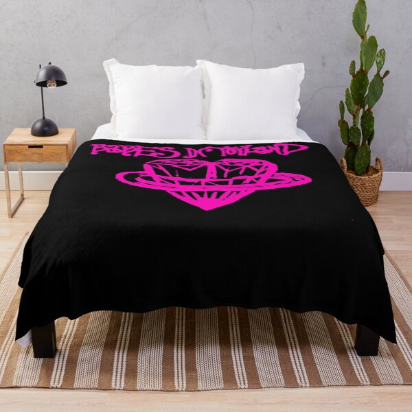 Item preview, Para hombres y mujeres Pussy Riot Retro Vintage designed and sold by WoodsJamesFelto.