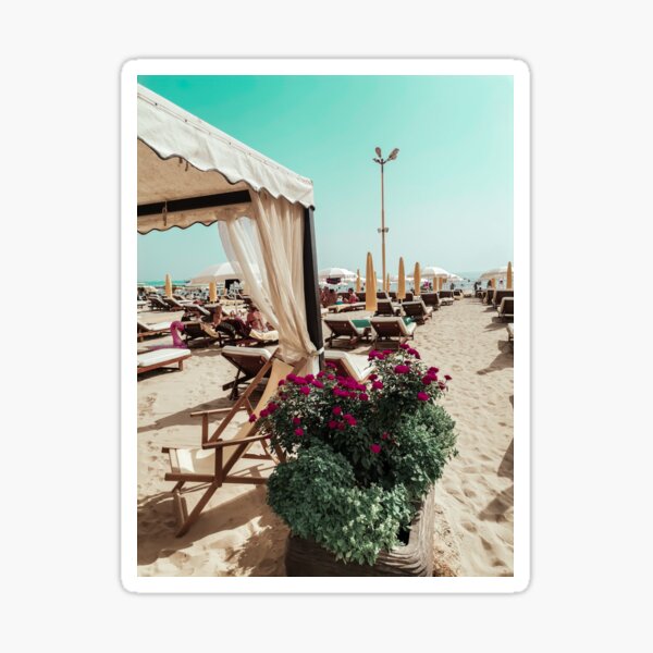 Aperçu de l'œuvre Belle plage, mer et parasols, vue-repos pour les yeux ! créée et vendue par Elms-designs.