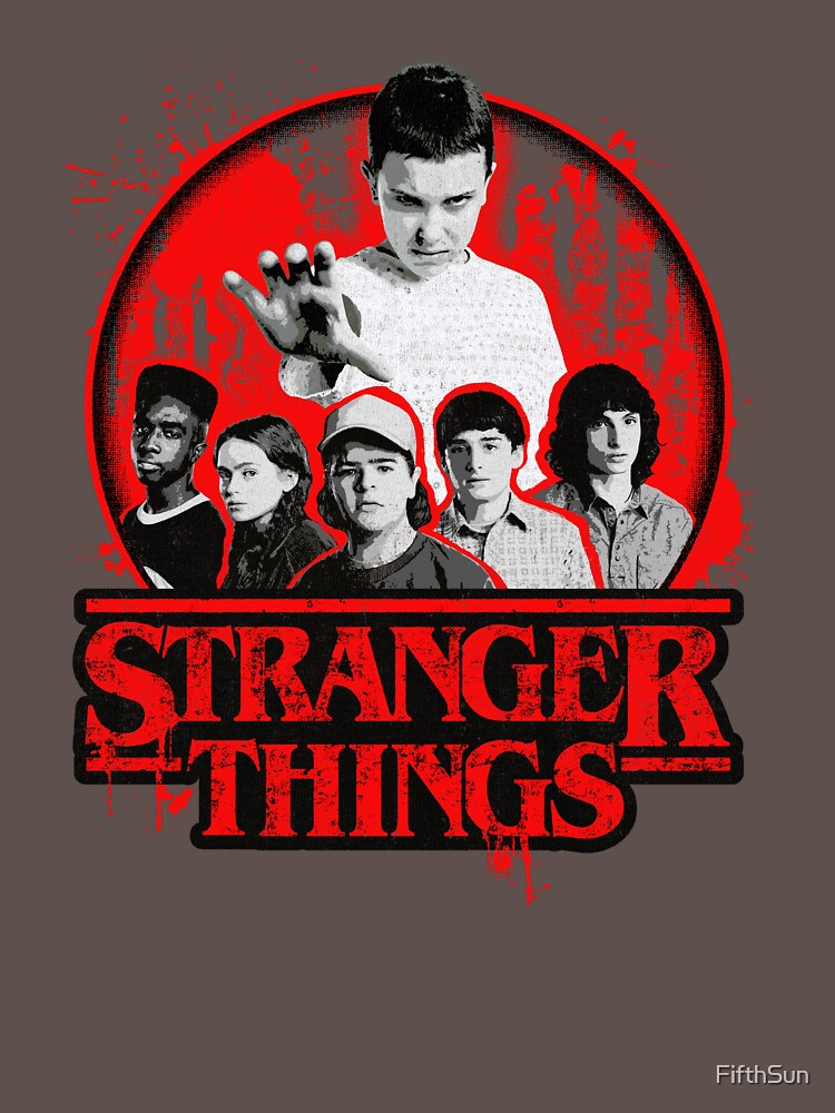 Disover Stranger Things 4 Group Shot Growing Up | Essential T-Shirt 