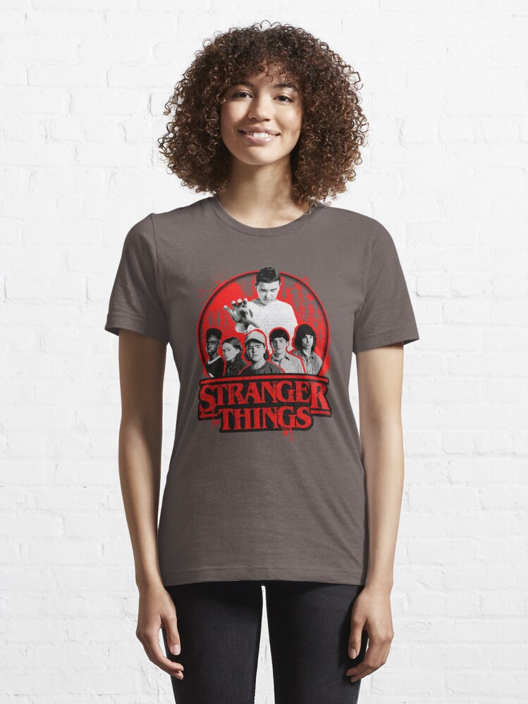 Discover Stranger Things 4 Group Shot Growing Up | Essential T-Shirt 
