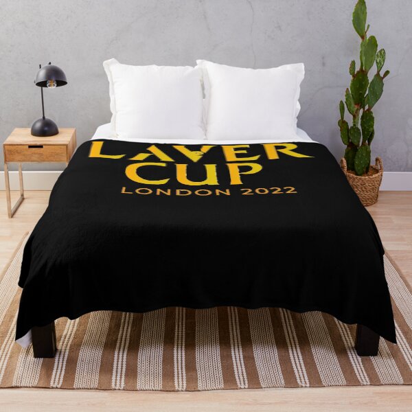 Aperçu de l'œuvre Gold-Laver-Cup-London-2022-Classic-T-Shirt créée et vendue par MatthewELequic1.