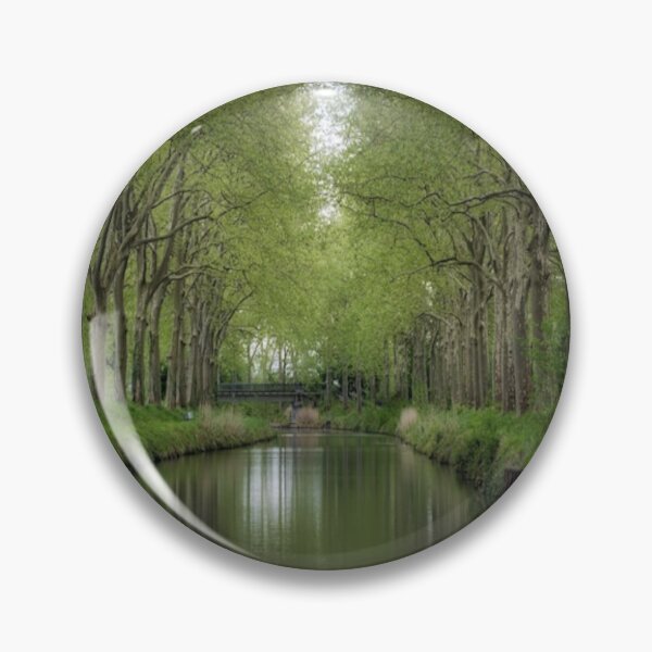 Artikelvorschau,  Schöne grüne Landschaft mit grünen Bäumen und Flusskunst entworfen und verkauft von BEAUTY ⭐⭐⭐⭐⭐.