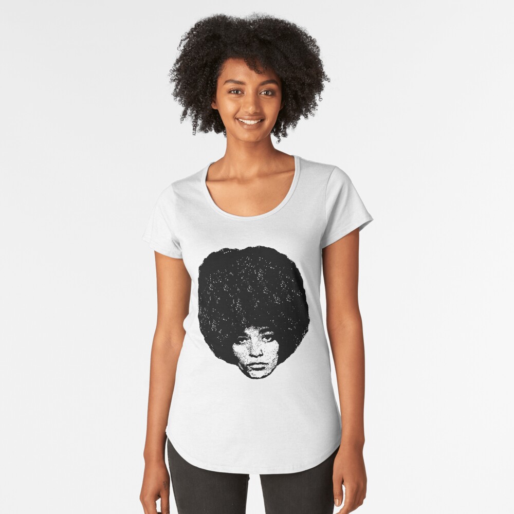 Vista previa del artículo con la obra «Camiseta premium de cuello ancho», diseñado y vendido por mindthecherry.