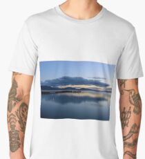 San Feliciano after sunset, Lago Trasimeno, Umbria, Italy Men's Premium T-Shirt