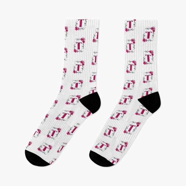 Artikelvorschau, Rosa Monogramm T mit rosa Blumenrahmen entworfen und verkauft von Lyssarien.
