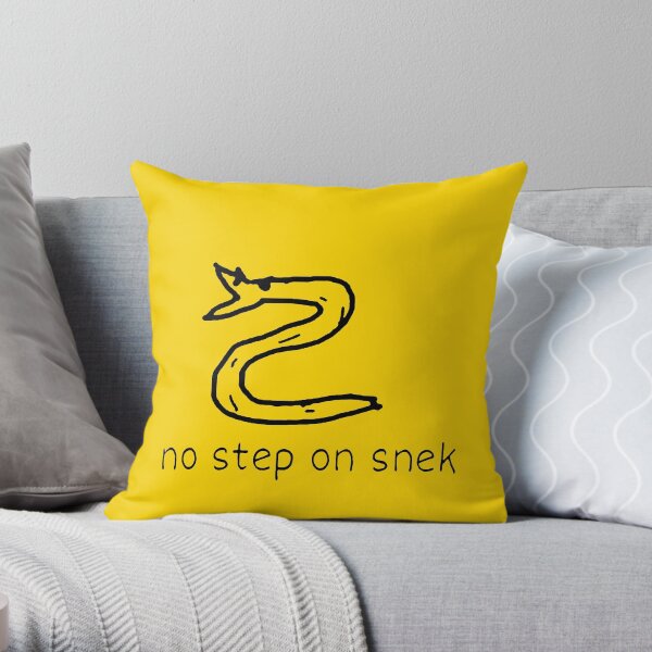 NO STEP ON SNEK GADSDEN FLAG DON'T TREAD ON ME PARODY PCM MEMES Throw Pillow