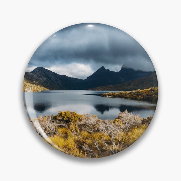 Artikelvorschau, Stormy Cradle Mountain in Tasmania Australia entworfen und verkauft von Chris Putnam.